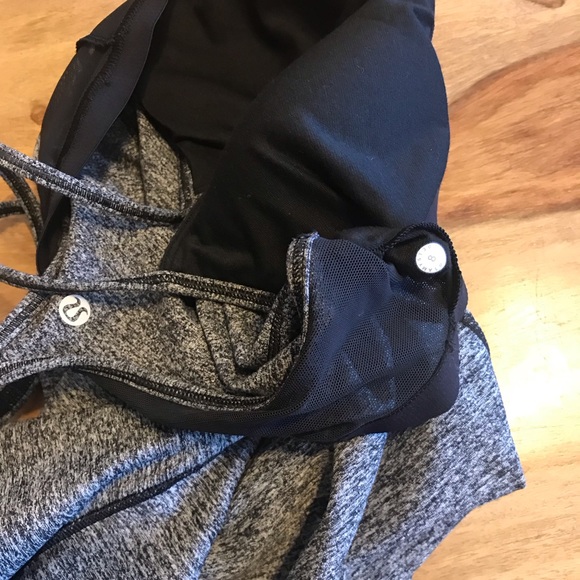Lululemon padded bra tank top size 8 - Picture 4 of 4